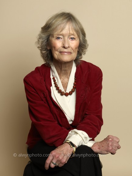 Virginia_mckenna_photgraphed_by_alwyn_coates